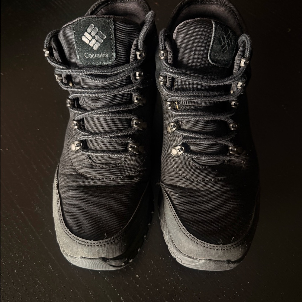 Columbia Men's Black Outdoor Boots - Picture 3 of 15